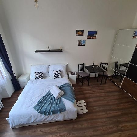 Svetly Prostorny Byt V Karline Apartment Prague Luaran gambar
